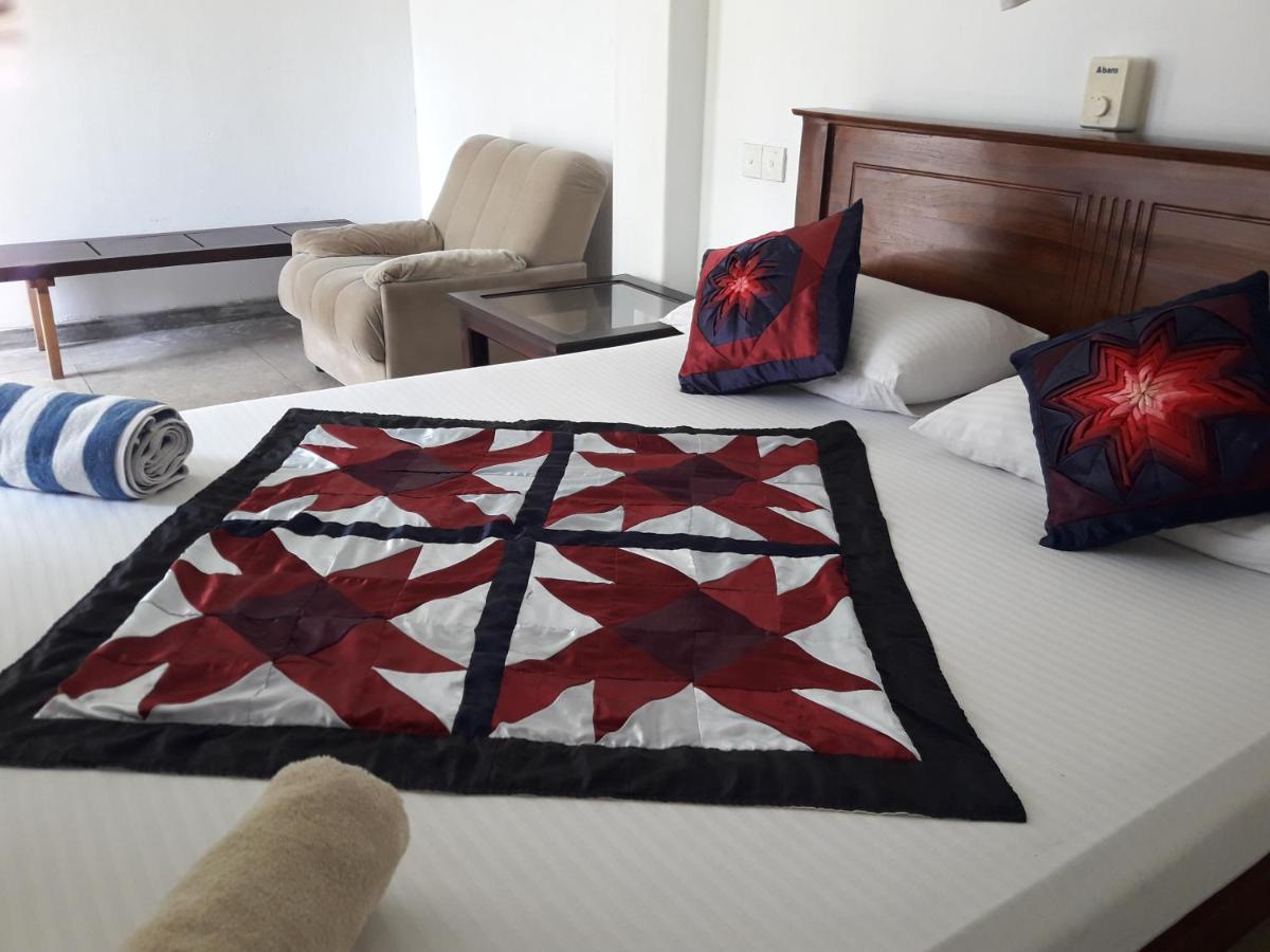 Apartament Sea Front Hikkaduwa Zewnętrze zdjęcie