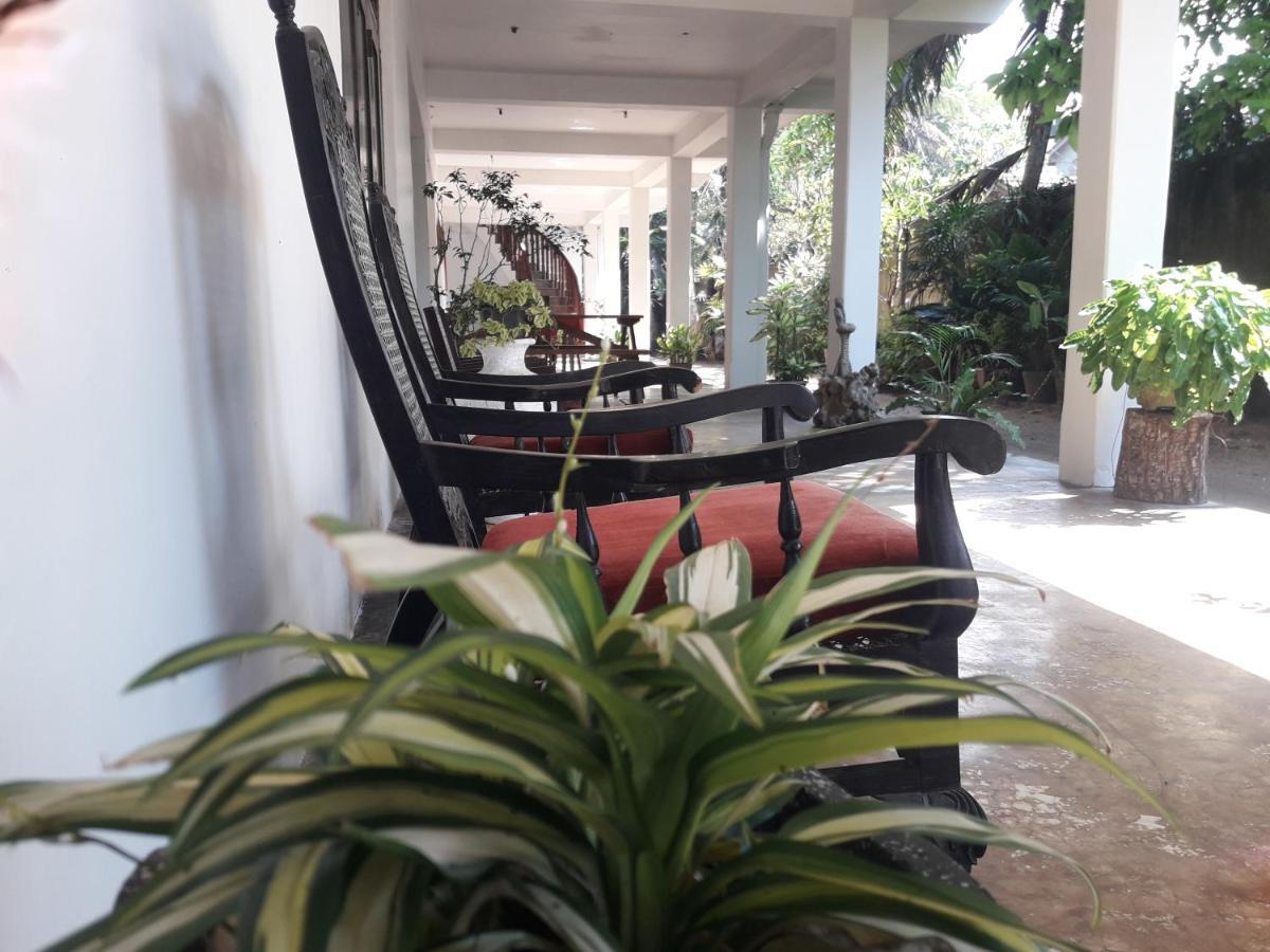 Apartament Sea Front Hikkaduwa Zewnętrze zdjęcie