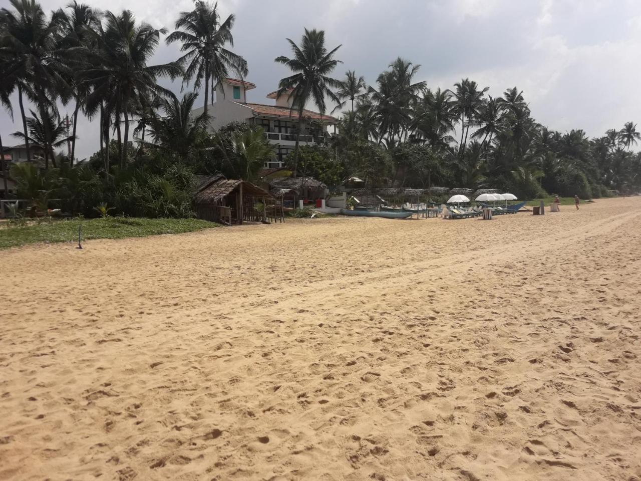 Apartament Sea Front Hikkaduwa Zewnętrze zdjęcie